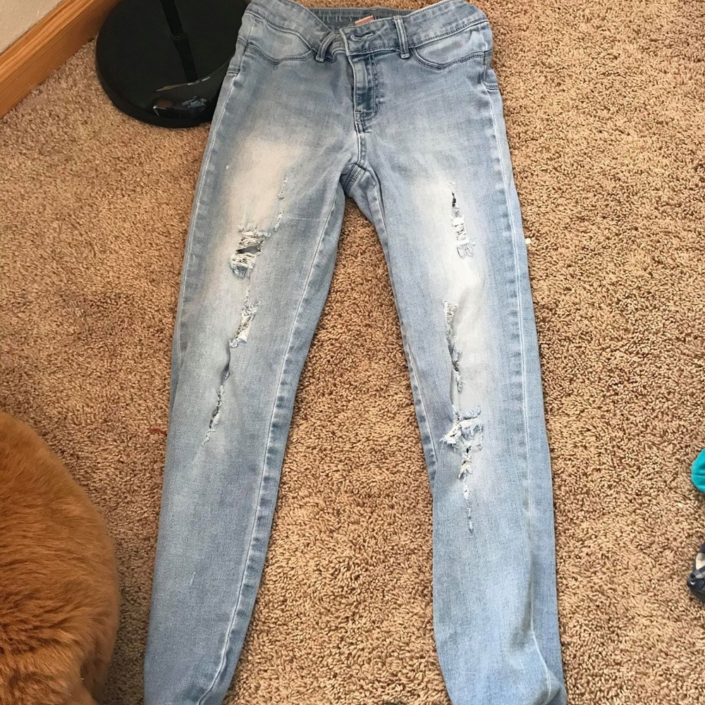 Girls Juicy Couture Ripped Light Wash Jeans